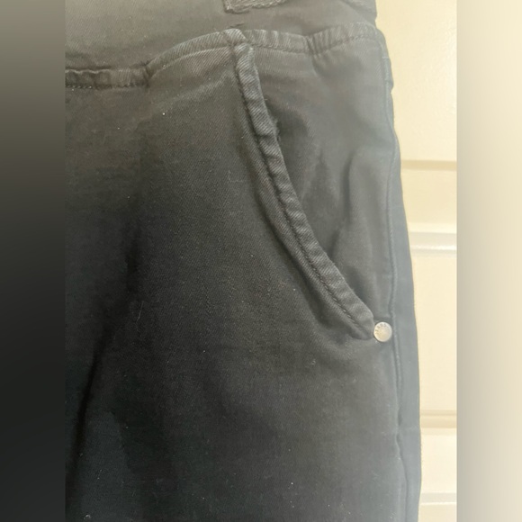 Femme Fatale Women's Black Skinny Pants 
Size M - Picture 3 of 11